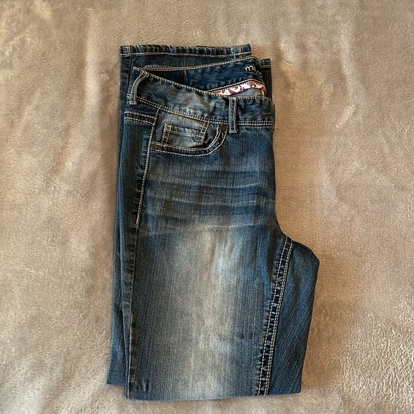Maurices Blue Boot Cut Jeans with Vintage-Inspired Look - Picture 6 of 8